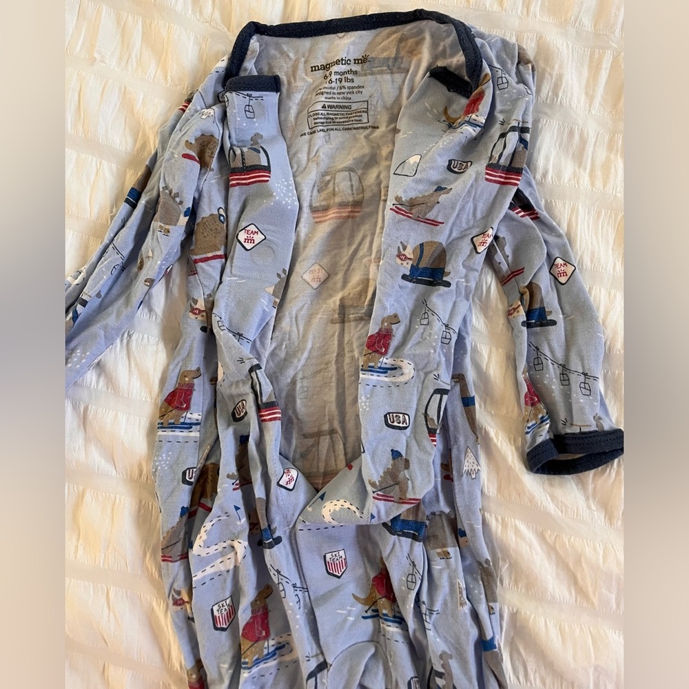 Magnetic Me pjs 6-9 months